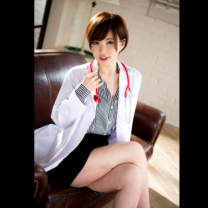 行列のできる痴女医クリニック 挿入治療 里美ゆりあ 商品説明画像13