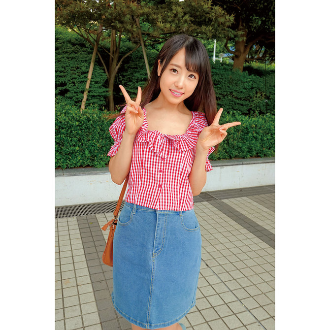 【予約限定50ポイント還元！・9月30日頃発送予定】【赤面女子ホール】パンティ素股でクロッチまで恥ずかし汁まみれの女子大生にぬるっと生挿入そのまま中出し まみさん [パウチローション付属][数量限定]	NUBA045 商品説明画像4